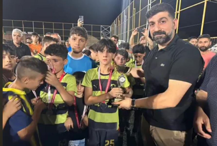 Kenan Sürmeli’den Hem Futbola Hem Sanata Büyük Destek!