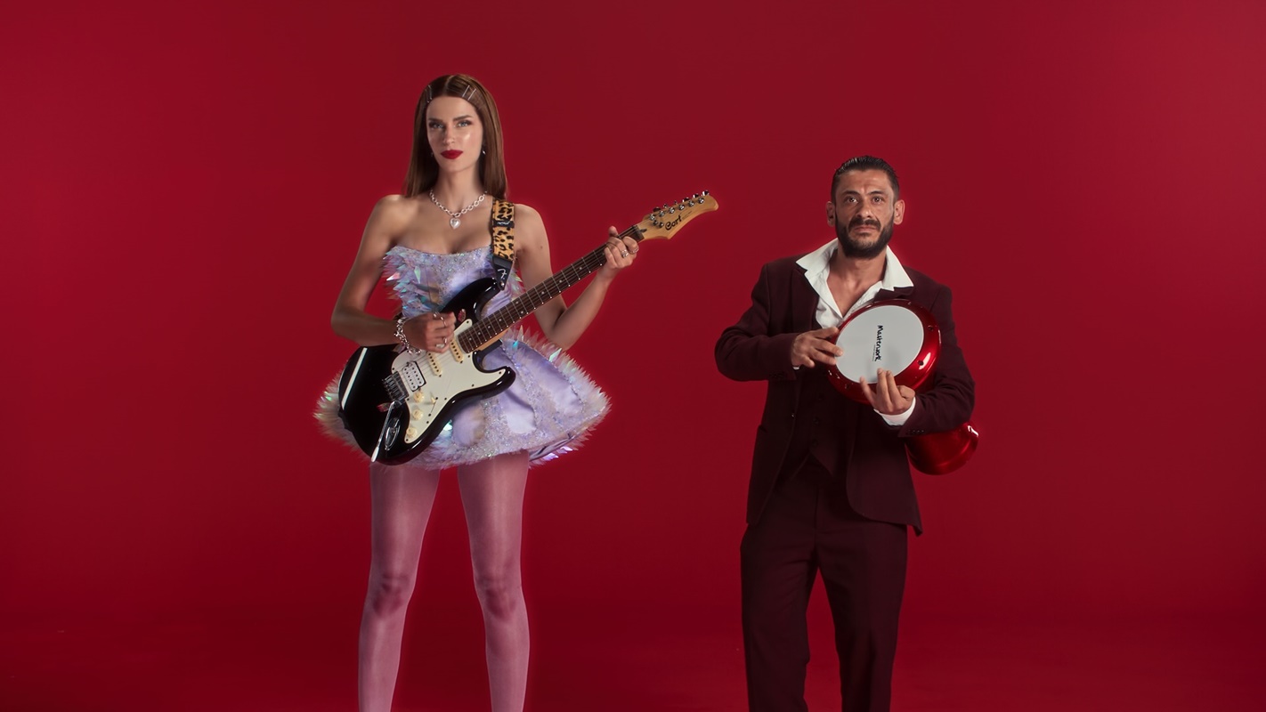 KIVILCIM URAL’DAN POP MÜZİĞE İDDİALI GEÇİŞ: “KALBİM YANARDAĞ” YAYINDA!