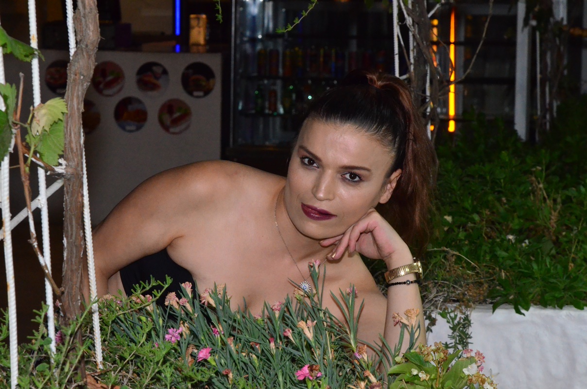 DUYGU VARLI FIRTINASI BAŞLIYOR: KAMERANIN ÖNÜNDE DEĞİL, ARTIK HER YERİNDE!