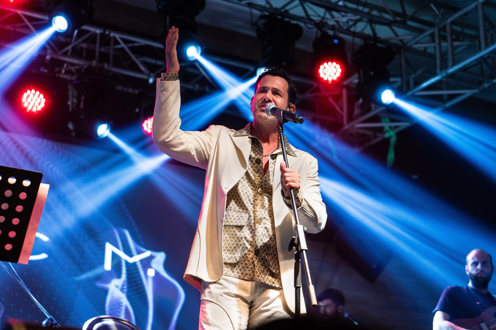 KEREMCEM’DEN KIBRIS’TA UNUTULMAZ GECE