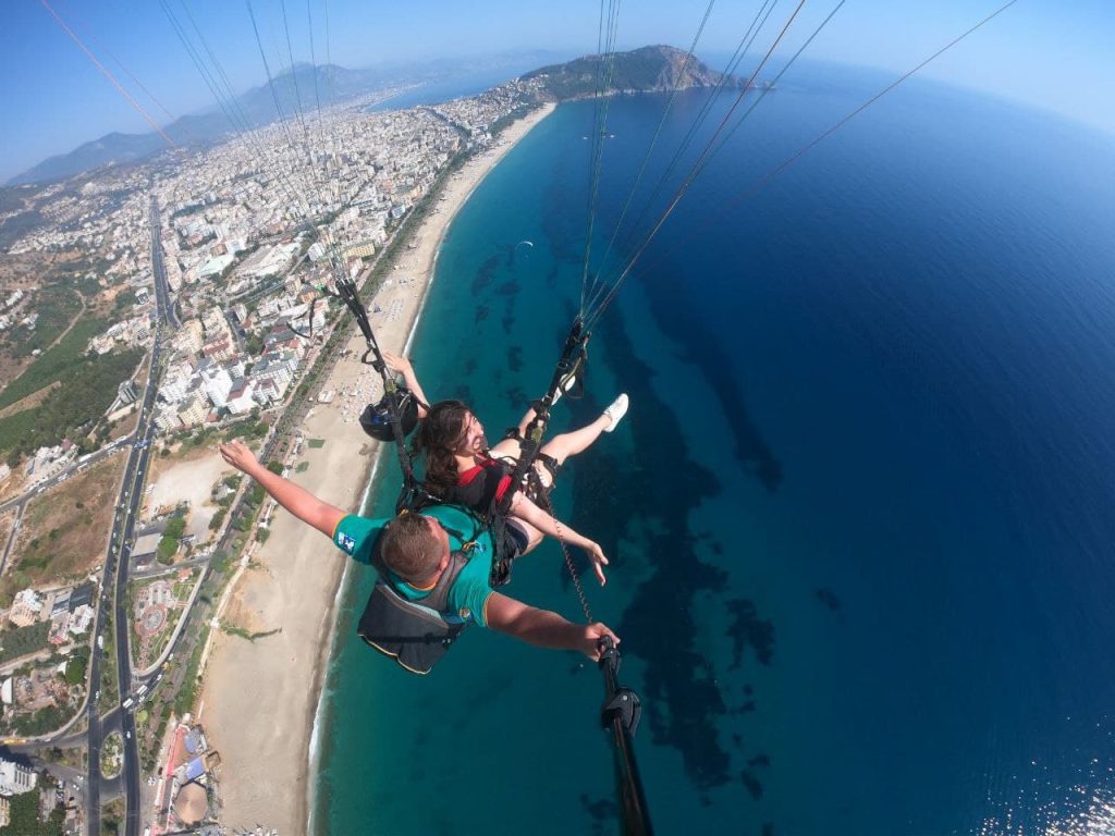 Feel the Freedom: Paragliding in Alanya