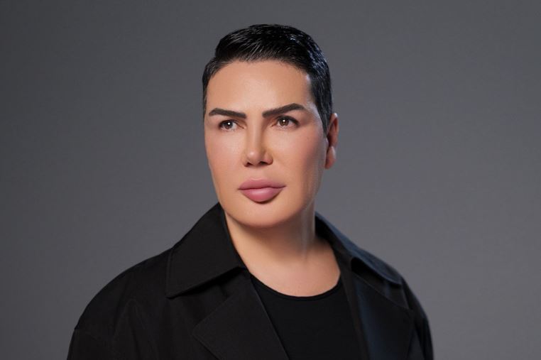 “En İyi Çıkış Yapan Erkek Şarkıcı” Ödülü Uğur Belenk’in