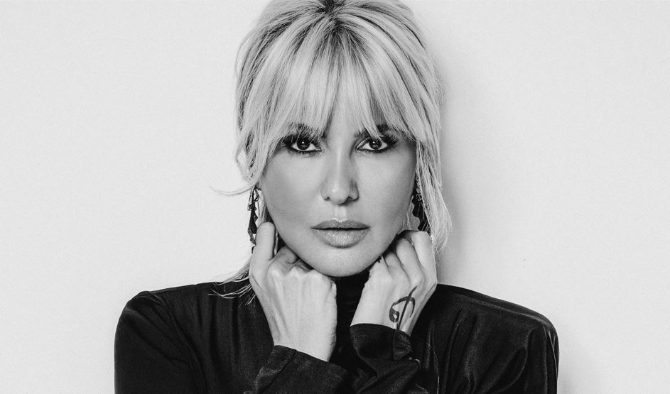 Gülben Ergen’den bomba gibi dönüş!