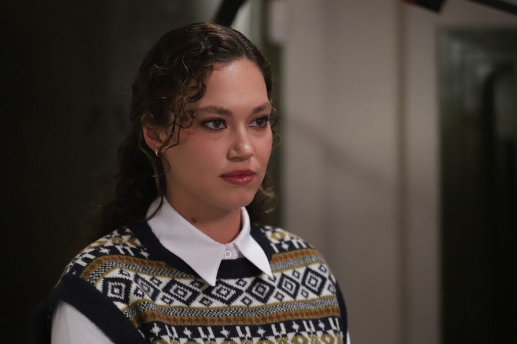 Geçmişiyle Savaşan İskender, Aşkına Sahip Çıkabilecek Mi?