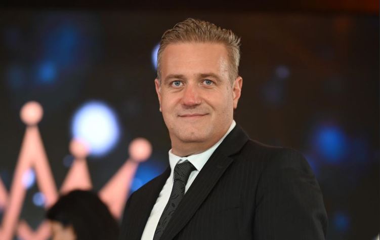 Medya Devinden Görkemli Dönüş: Oktay Atasoy Kaldığı Yerden Başladı!