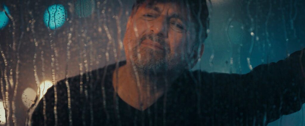 KAMİL HAZAR’DAN AŞKA SESLENEN YENİ ŞARKI: “BİR SEVDİĞİM VAR”