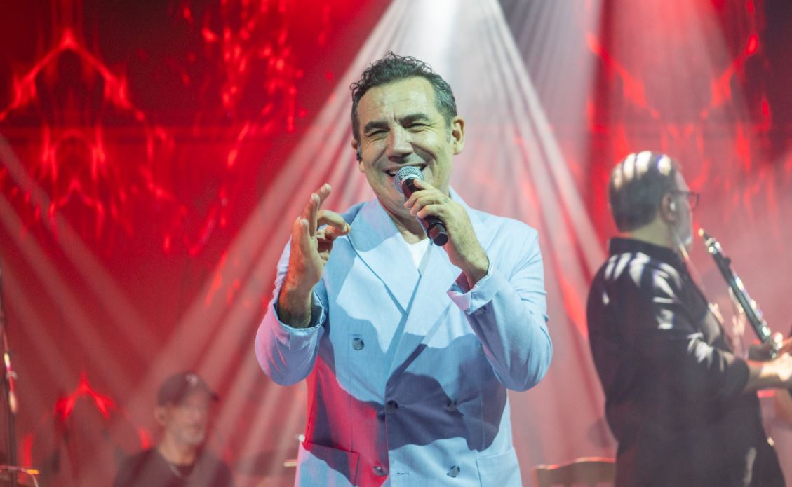 Ferhat Göçer’den Bayram Gecesine Duygu ve Müzik Damgası